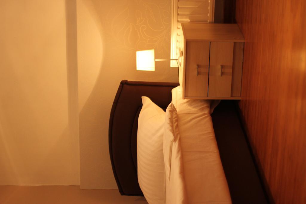 Rooms Xxl Zagreb Ngoại thất bức ảnh