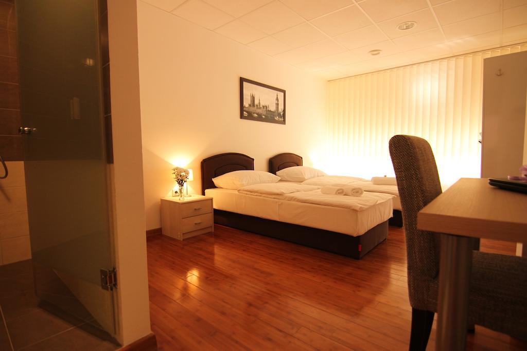 Rooms Xxl Zagreb Ngoại thất bức ảnh